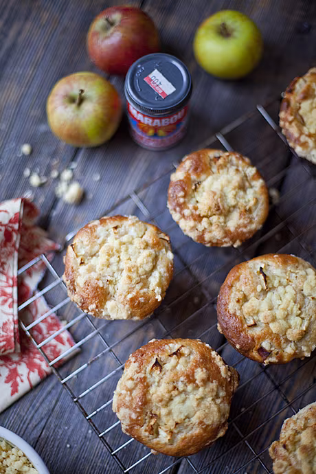 Apple and Cinnamon Crumble Muffins | DonalSkehan.com, An apple crumble & muffin in one...Oh yeah!